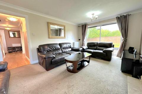 38 Dixon Road, Northampton, NN2 8XE