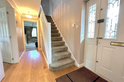 38 Dixon Road, Northampton, NN2 8XE