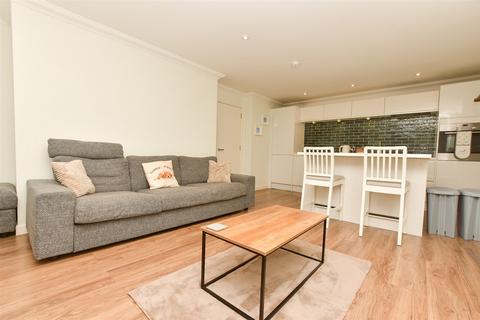 2 bedroom flat for sale, South Road, Haywards Heath, West Sussex