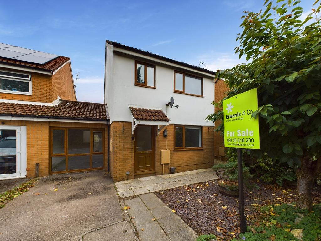 Driveway &amp; Front Entrance