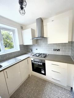 2 bedroom flat to rent, Langdale Avenue, Manchester M19