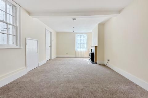 2 bedroom end of terrace house for sale, Mill Road, Gillingham, Kent, ME7