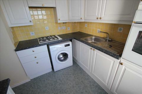 1 bedroom flat to rent, 4 Edgar Road, Hounslow TW4