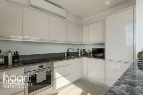 3 bedroom penthouse for sale, Silbury Boulevard, Milton keynes