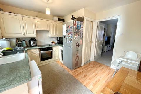 3 bedroom end of terrace house for sale, Calcutt Way, Dickens Heath