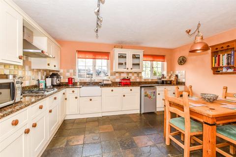 4 bedroom detached house for sale, High Meadow, Northiam, Rye, East Sussex