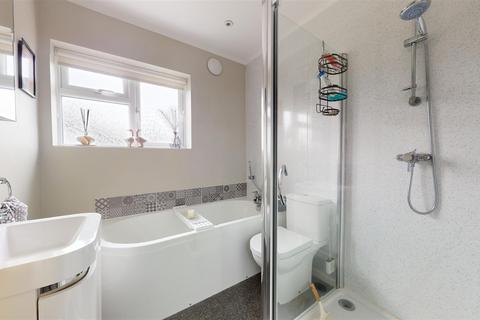 13 Lingfield Road, Gravesend, DA12 5AH