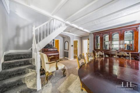 31 Mount Pleasant Avenue, Hutton, Brentwood, CM13 1PW