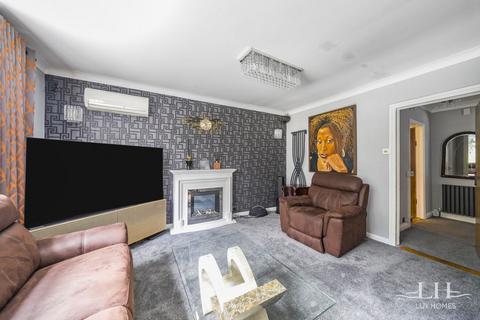 31 Mount Pleasant Avenue, Hutton, Brentwood, CM13 1PW