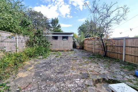 86 Ridgeway Avenue, Barnet, EN4 8TN