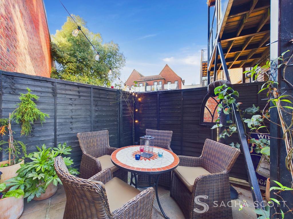 Outdoor Dining Area