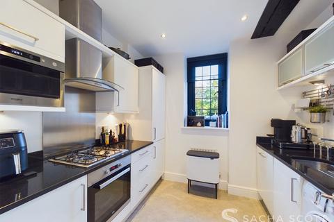 1 bedroom maisonette for sale, Reigate Road, The Driftbridge Reigate Road, KT17