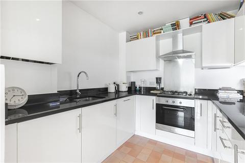 Flat 5, 4 Triangle Road, London, E8 3SP