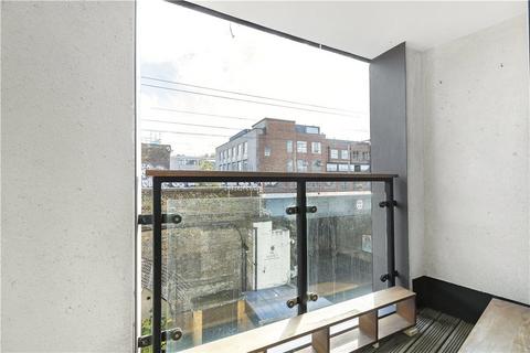 Flat 5, 4 Triangle Road, London, E8 3SP