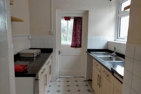 2 bedroom flat to rent, Victoria Court, Oadby