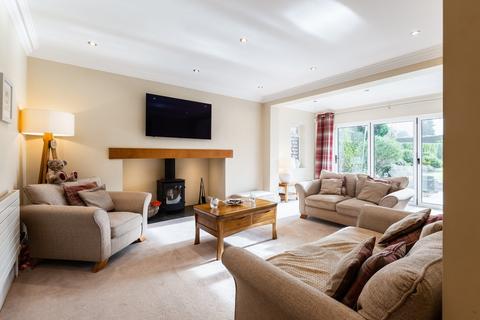 15 Lea Green Lane, Wythall, Birmingham, B47 6HE