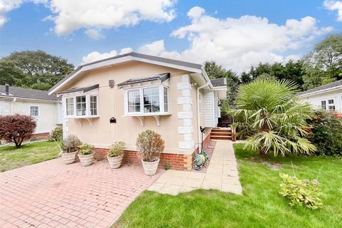 2 bedroom park home for sale, London Road, Dunkirk, Faversham, Kent