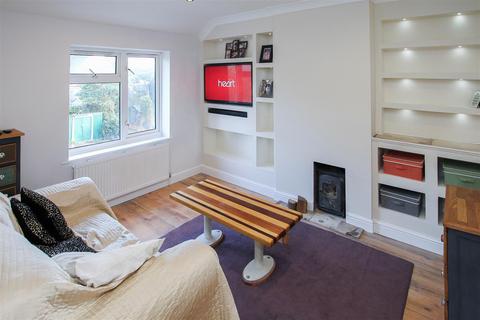 1 bedroom maisonette for sale, Halbutt Gardens, Dagenham