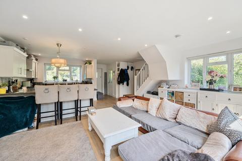 3 bedroom end of terrace house for sale, Sussex Close, Chalfont St. Giles, Buckinghamshire