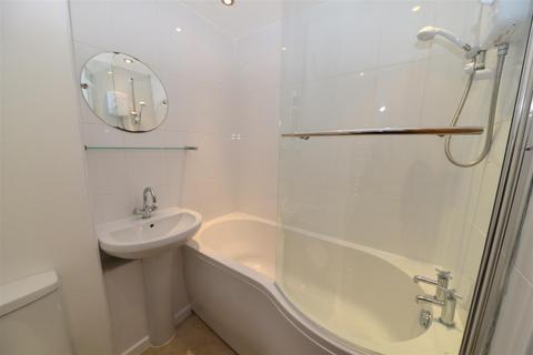 84 Fredas Grove, Harborne, Birmingham, B17 0SY