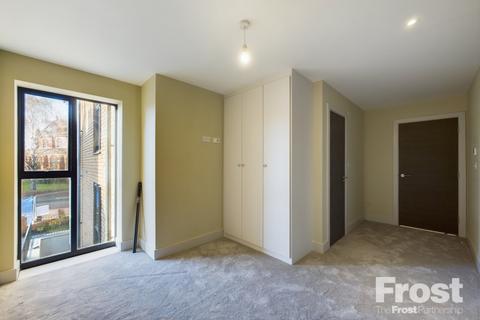 2 bedroom apartment to rent, Chaucer Road, Ashford, Surrey, TW15