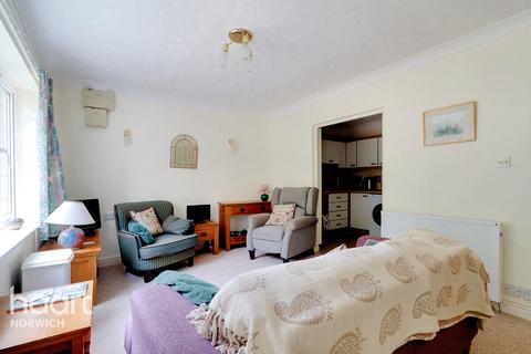 2 bedroom flat for sale, Havergate, Norwich