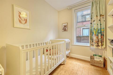 16 Perth Road, London, E10 7PB