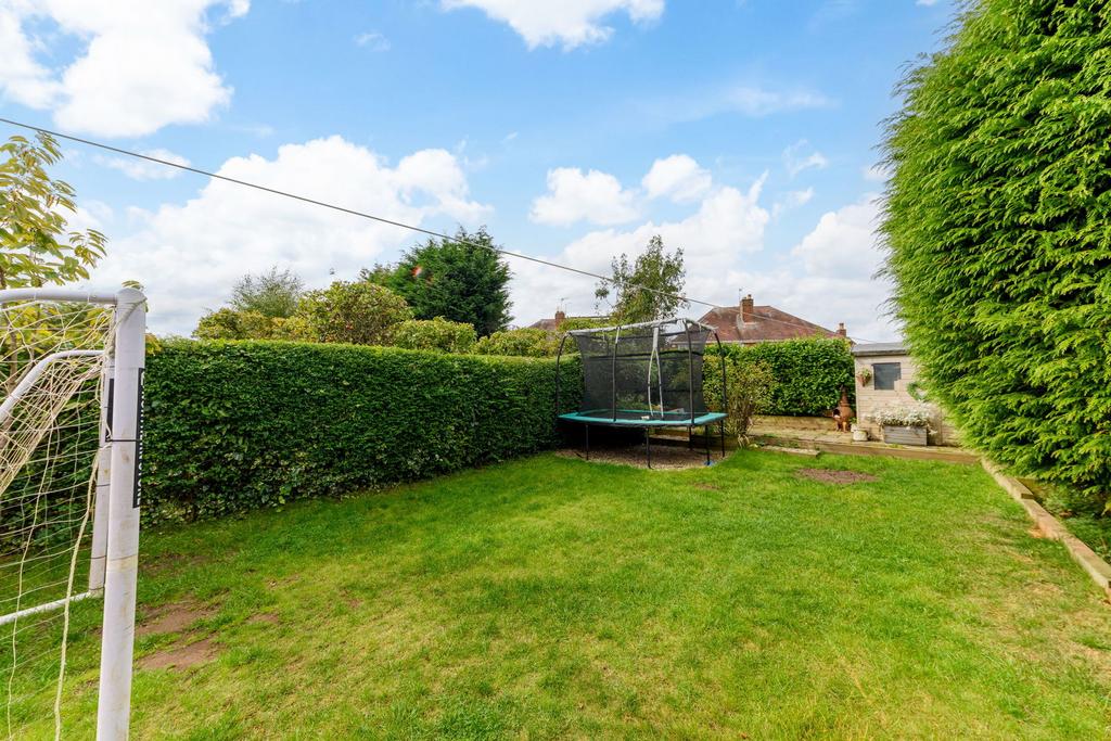 Spies Lane, Halesowen B62 4 bed semidetached house for sale £350,000