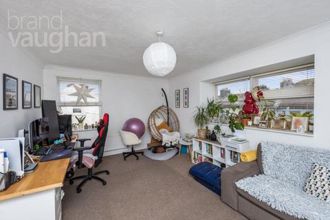 2 bedroom flat for sale, Blatchington Road, Hove, BN3