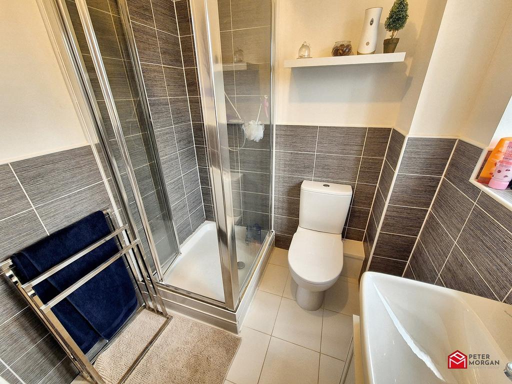 En suite shower room