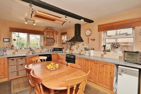 3 bedroom semi-detached house for sale, The Leys, Stratford Road, Wroxton