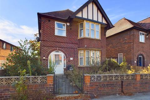 110 Stroud Road, Gloucester, GL1 5JN