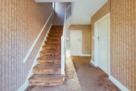 110 Stroud Road, Gloucester, GL1 5JN