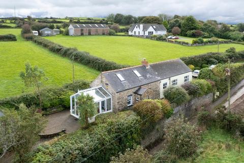 2 bedroom cottage for sale, Fishguard, SA65