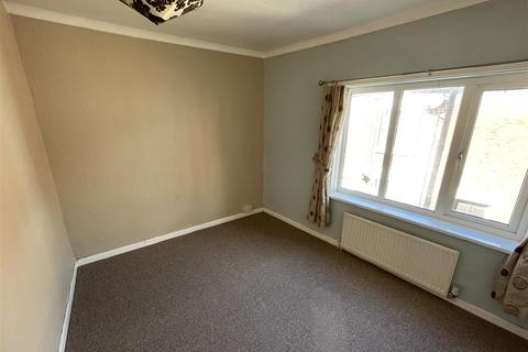 2 bedroom terraced house to rent, Britannia Street, Leek