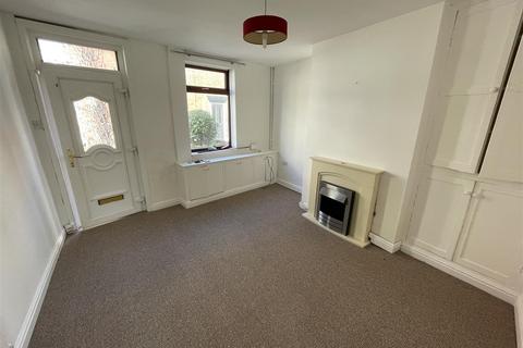 2 bedroom terraced house to rent, Britannia Street, Leek