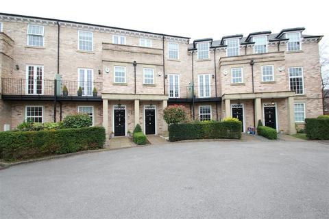 4 bedroom townhouse to rent, Quarrymans View, Timperley WA15