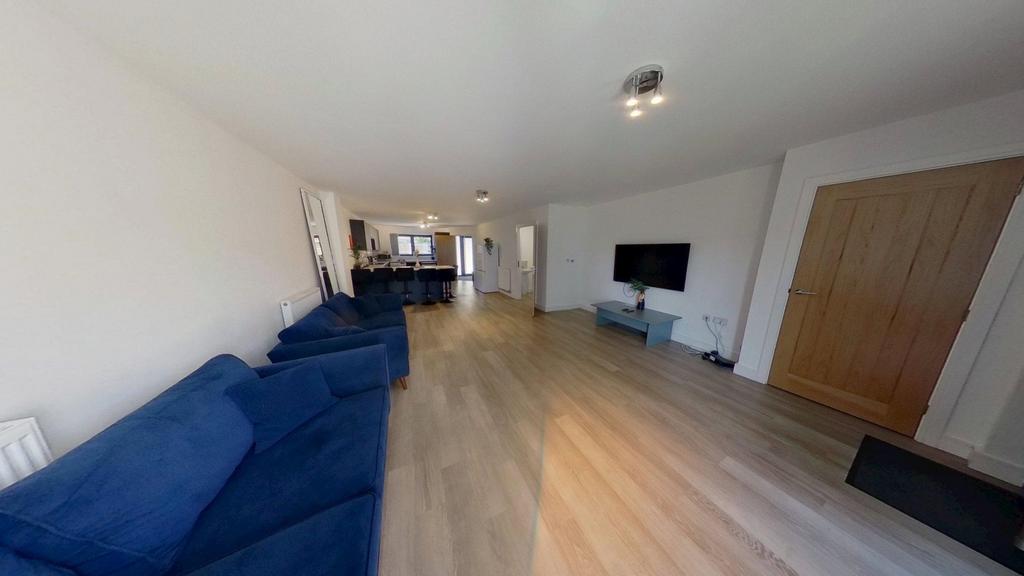 House in Nottingham - View 2