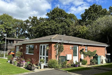 2 bedroom semi-detached bungalow for sale, Cockleton Lane, Cowes