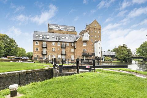 2 bedroom apartment for sale, John Bunn Mill, Addlestone, KT15