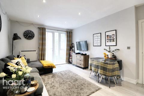 2 bedroom apartment for sale, Victoria Avenue, Southend-on-Sea