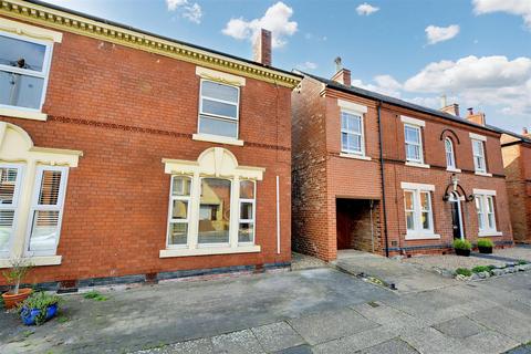 5 bedroom semi-detached house for sale, Breedon Street, Long Eaton