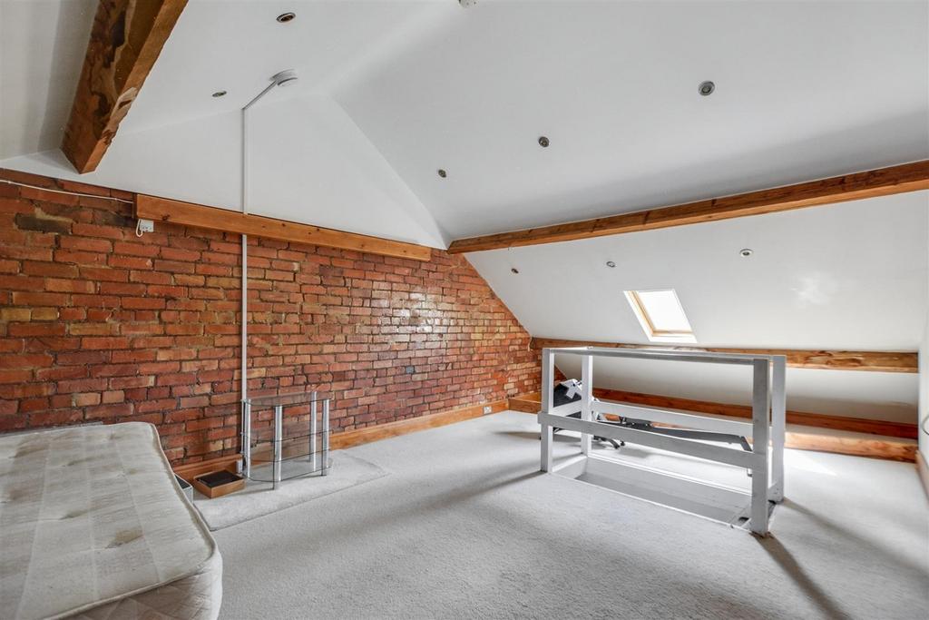 Bedroom 4 1.jpeg