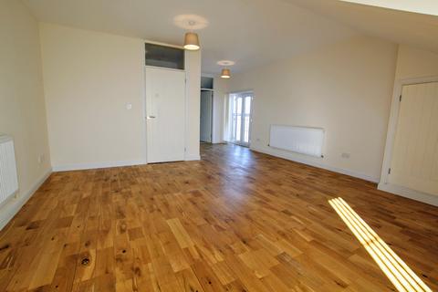 2 bedroom flat to rent, McKennas View, Prescot L34