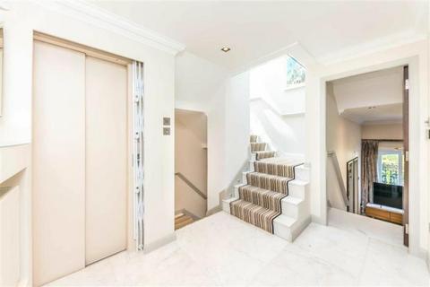 3 bedroom flat to rent, Beaufort Gardens, SW3