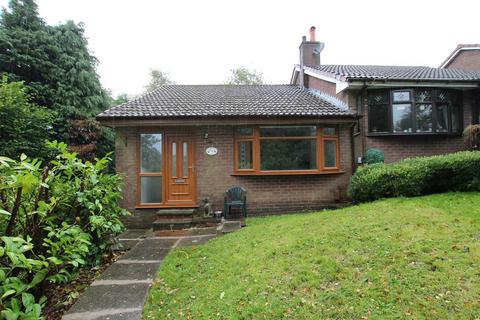 2 bedroom bungalow to rent, Ainsworth Avenue, Bolton BL6