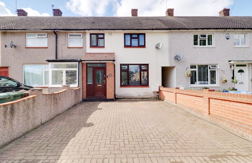 Broxburn Drive, South Ockendon RM15 2 bed terraced house for sale £