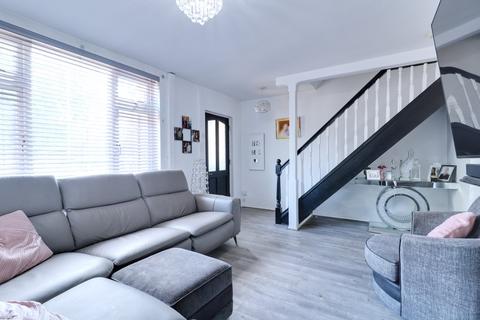 108 Broxburn Drive, South Ockendon, RM15 5QS