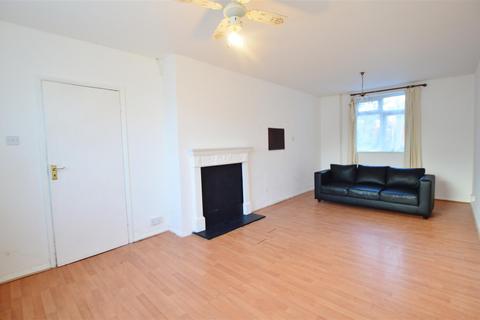 3 bedroom terraced house for sale, Long Readings Lane, Slough