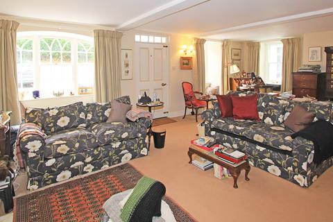 4 bedroom townhouse for sale, Royal Connaught Square, Alderney GY9